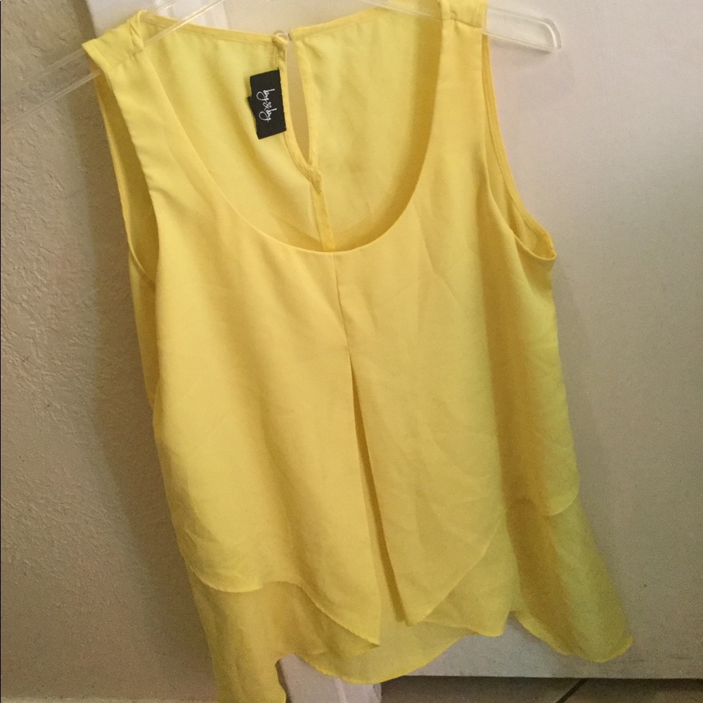 Yellow cute top for date night